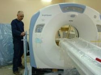 В находкинской горбольнице монтируют современный томограф